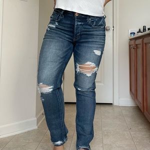 AE Stretch Distressed Jean